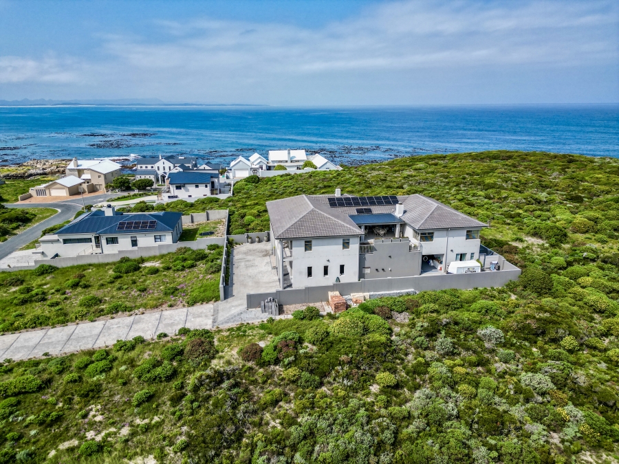 6 Bedroom Property for Sale in Kleinbaai Western Cape
